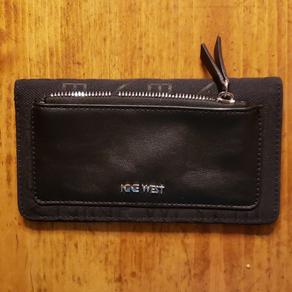 Nine west black wallet ladies